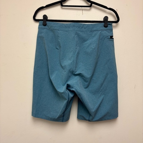 Lululemon 3rd Street Short Heathered Tofino Teal - Picture 9 of 11